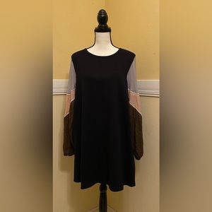 Umgee Ladies Tunic/ Dress; Large; Black w/ colors of gray, mauve & brown; EUC.